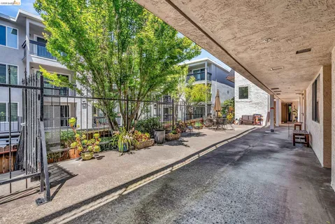 $475,000 | 417 Evelyn Avenue, Unit 205, Albany, CA 94706