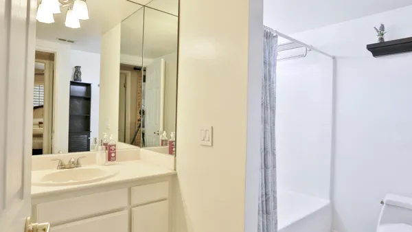 $2,300 | 34073 Emily Way, Rancho Mirage, CA 92270