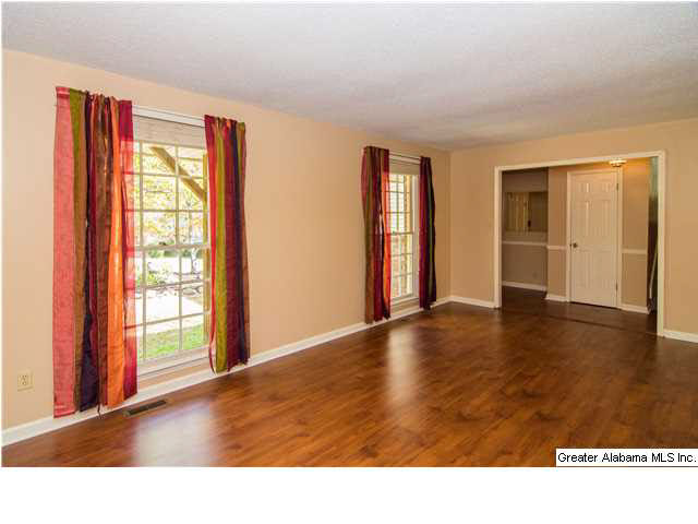 3916 Rock Ridge Road Birmingham, AL 35210 - Photo 2 of 32