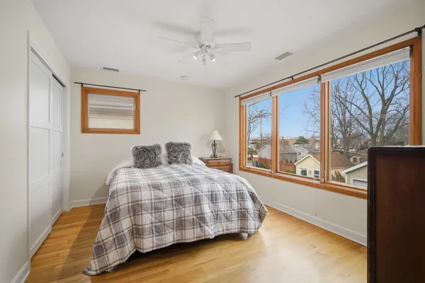 $865,000 | 1917 Kiest Avenue, Northbrook, IL 60062