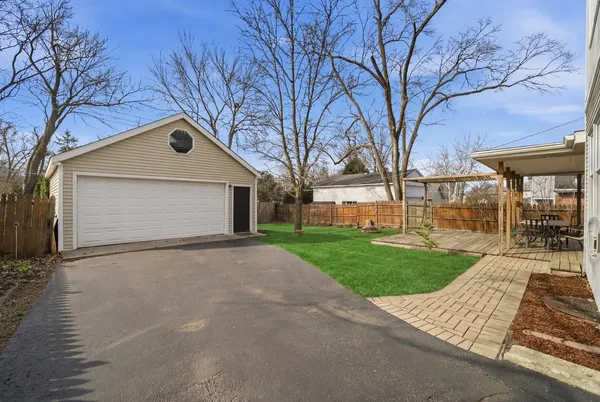 $865,000 | 1917 Kiest Avenue, Northbrook, IL 60062