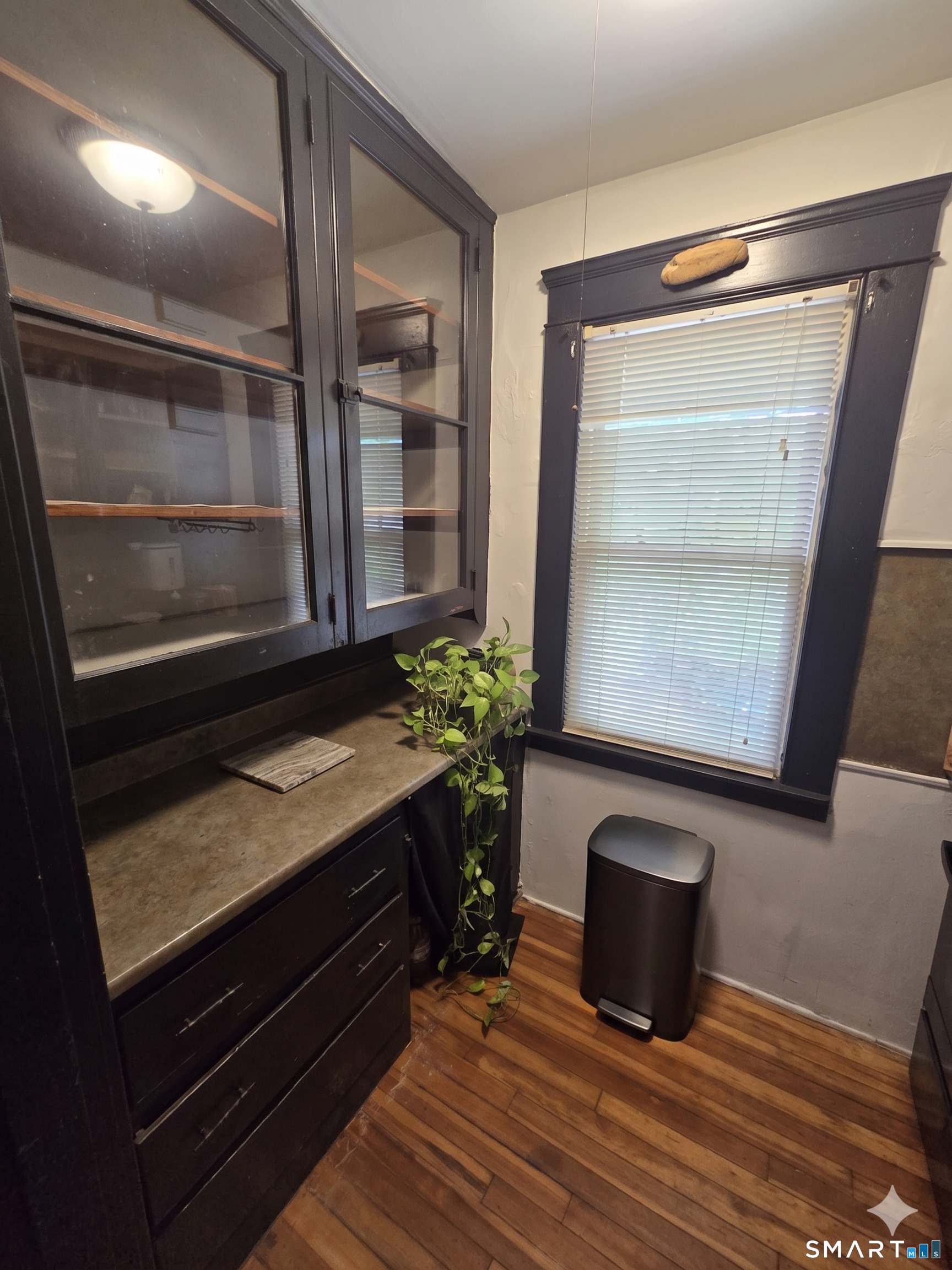 21 Scott Street Hamden, CT 06514 - Photo 7 of 28