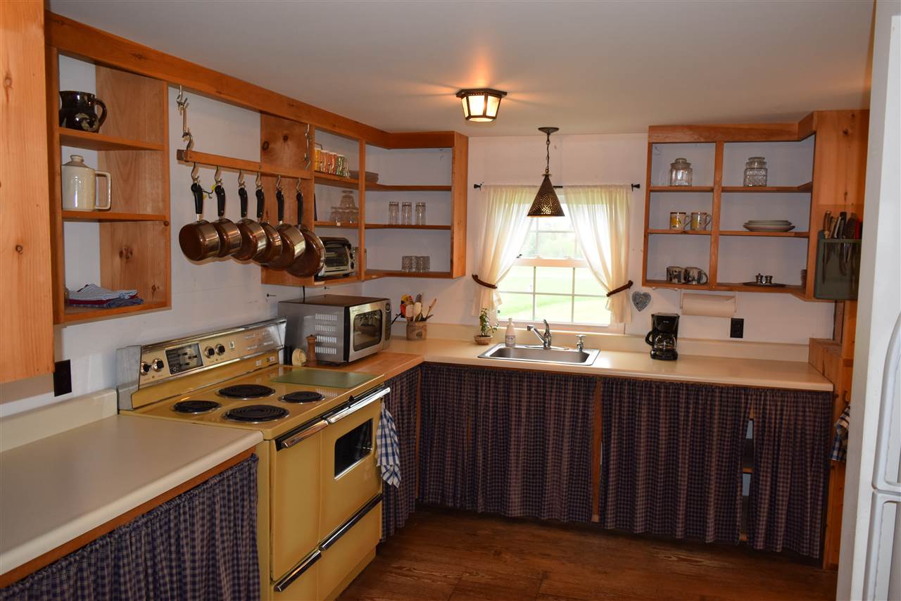 1813 Halladay Road Middlebury, VT 05753 - Photo 6 of 26