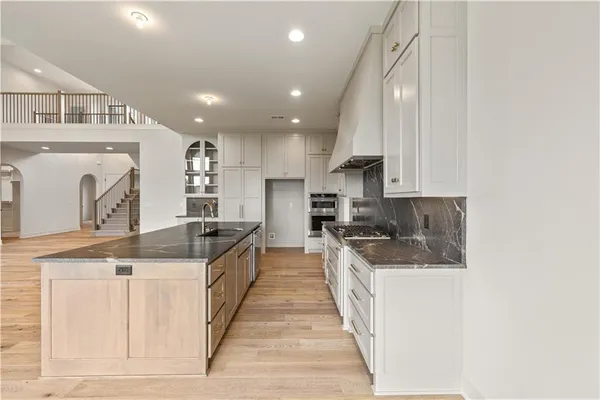 $1,349,495 | 18021 South Cody Street, Overland Park, KS 66013