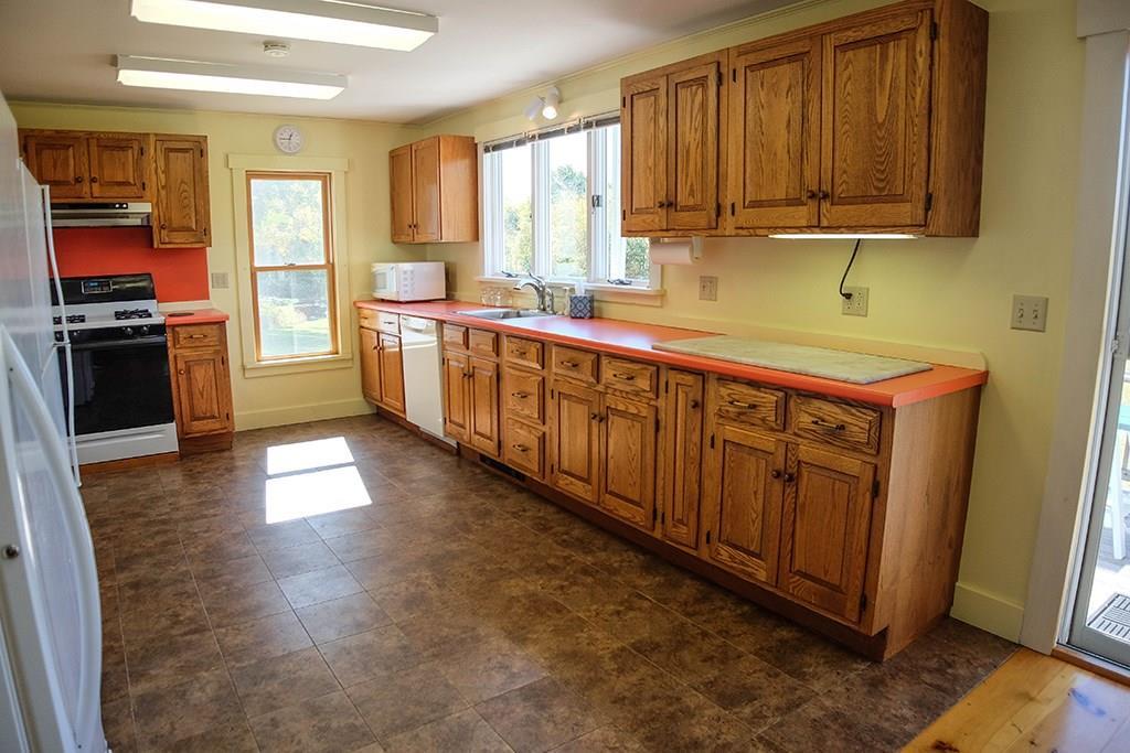1166 Middle Road Warren, ME 04864 - Photo 21 of 35 Large kitchen.