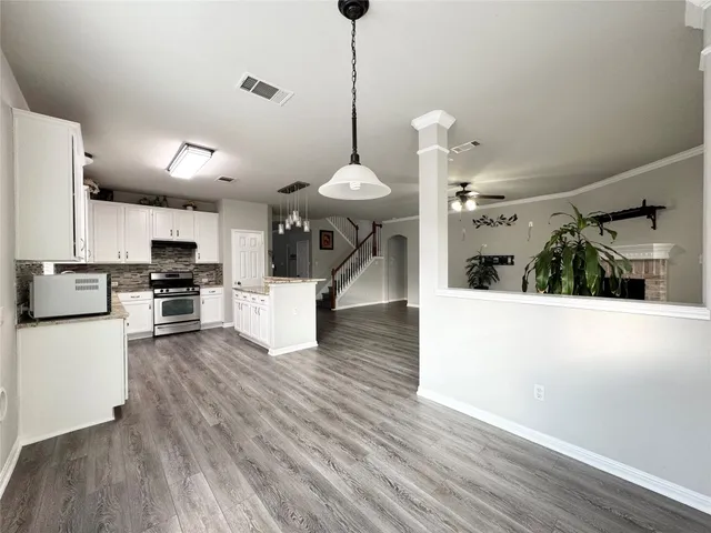 $2,700 | 13004 Kenswick Drive, Austin, TX 78753