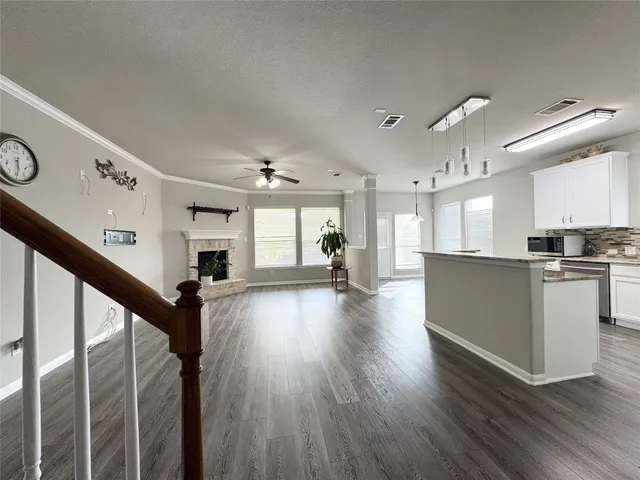 $2,700 | 13004 Kenswick Drive, Austin, TX 78753