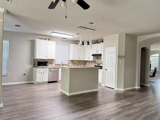 $2,700 | 13004 Kenswick Drive, Austin, TX 78753