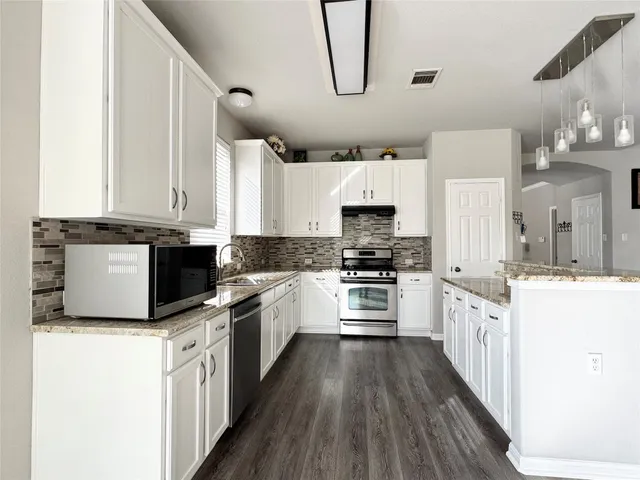 $2,700 | 13004 Kenswick Drive, Austin, TX 78753