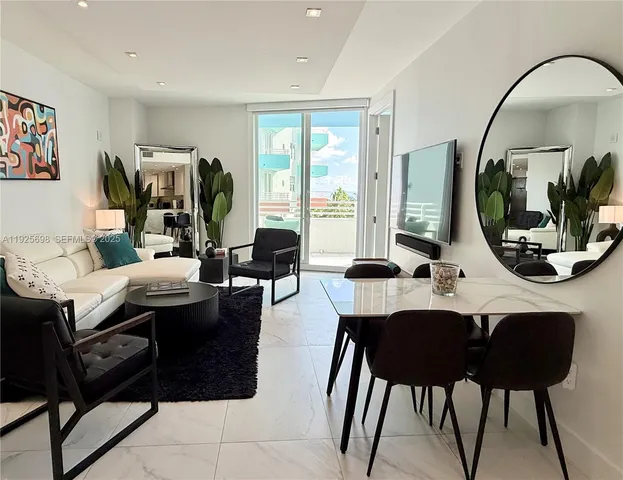 $999,500 | 225 Collins Avenue, Unit 6J, Miami Beach, FL 33139