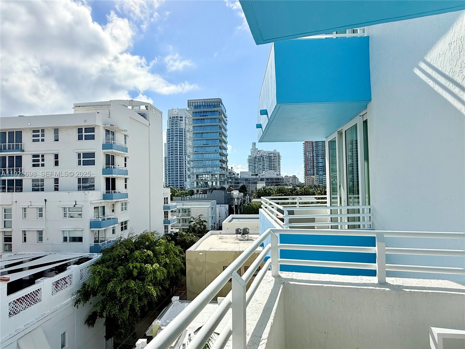 225 Collins Avenue, Unit 6J Miami Beach, FL 33139 - Photo 34 of 49
