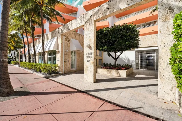$999,500 | 225 Collins Avenue, Unit 6J, Miami Beach, FL 33139