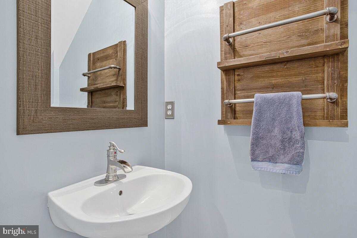 614 Ruxton Road, Unit 53 Solomons, MD 20629 - Photo 25 of 52 Half Bath main level