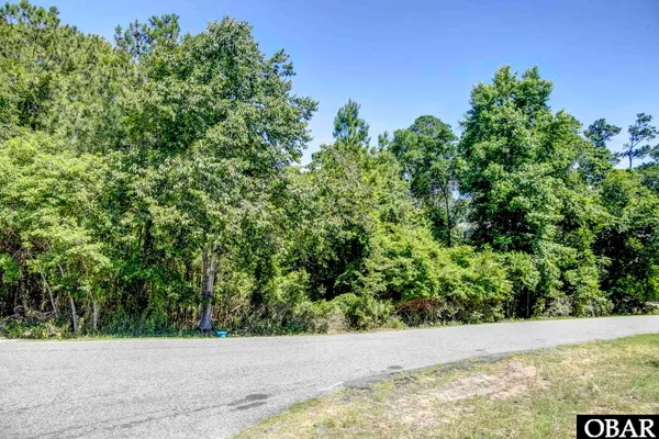 $179,500 | 224 Old Holly Lane, Kill Devil Hills, NC 27948