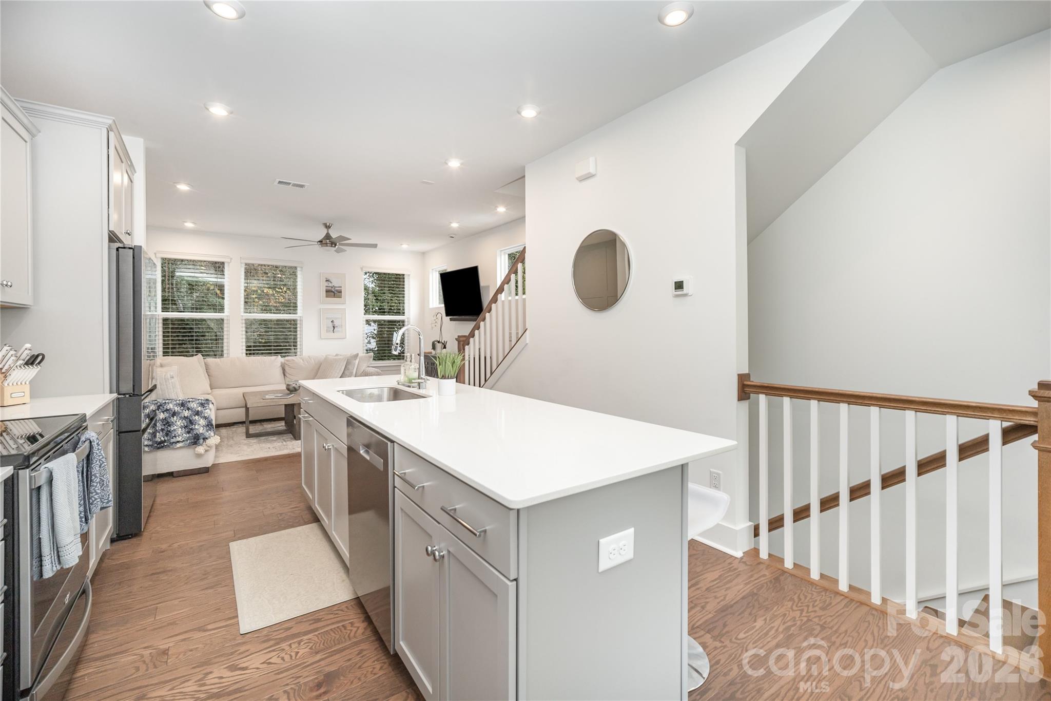 4004 Capital Ridge Charlotte, NC 28205 - Photo 8 of 30