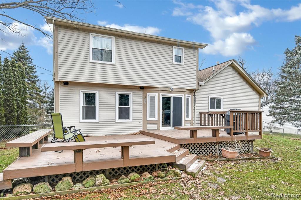 3753 Covert Road Waterford, MI 48328 - Photo 17 of 17 Gallery Image 17