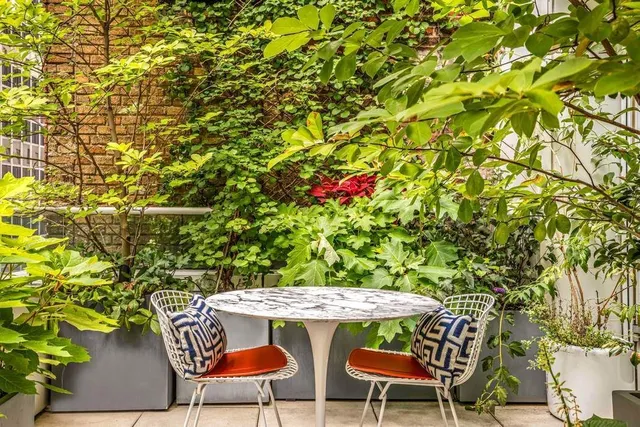 $2,380,000 | 5 East 44th Street, Unit 7 | Midtown East