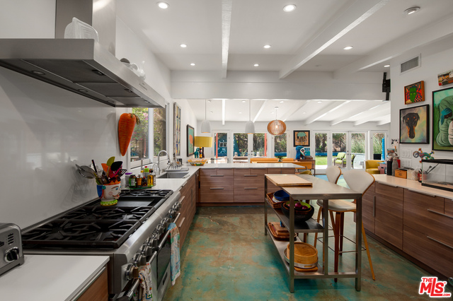 6107 Paseo Cyn Drive Malibu, CA 90265 - Photo 7 of 22