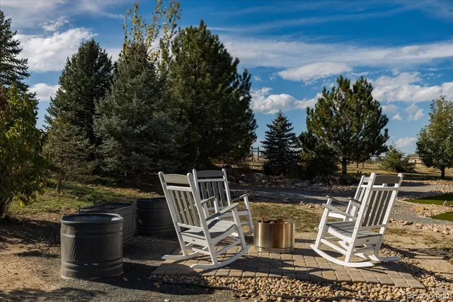 a house view with a outdoor space