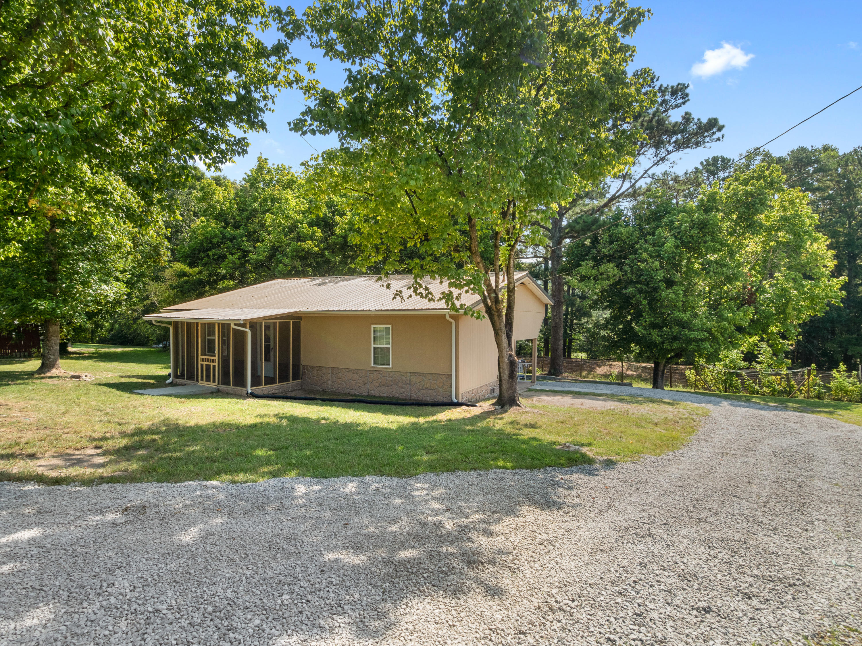 627 Halls Valley Road Trion, GA 30753 - Photo 5 of 27 627 Halls Valley Rd (4)