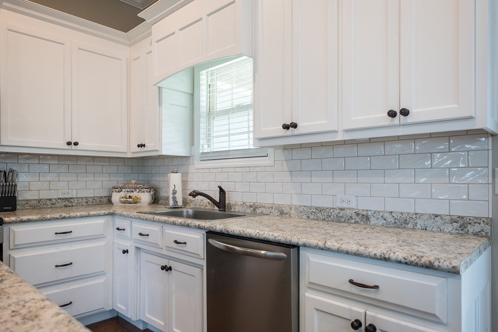 2772 Rabbit Ridge Run Valdosta, GA 31605 - Photo 8 of 34 Gallery Image 8