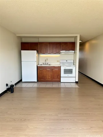 $2,000 | 500 University Avenue, Unit 2205, Honolulu, HI 96826