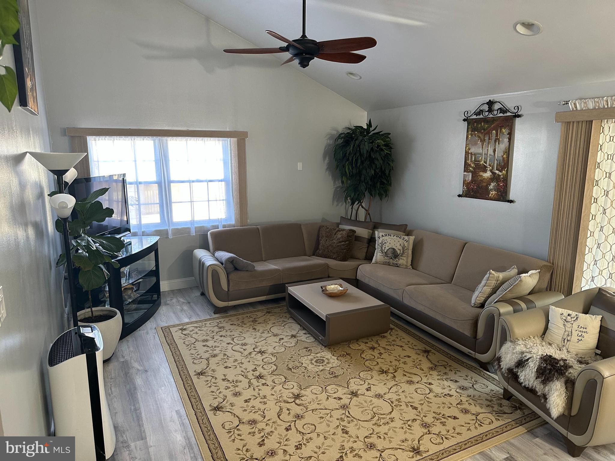 172 Windmill Road Willow Grove, PA 19090 - Photo 14 of 31 Gallery Image 14