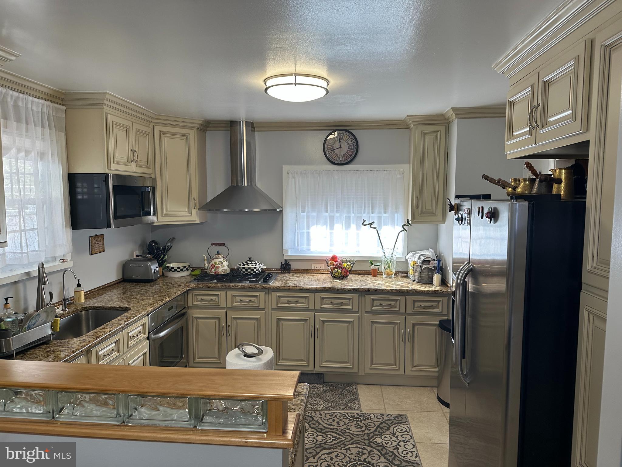 172 Windmill Road Willow Grove, PA 19090 - Photo 17 of 31 Gallery Image 17