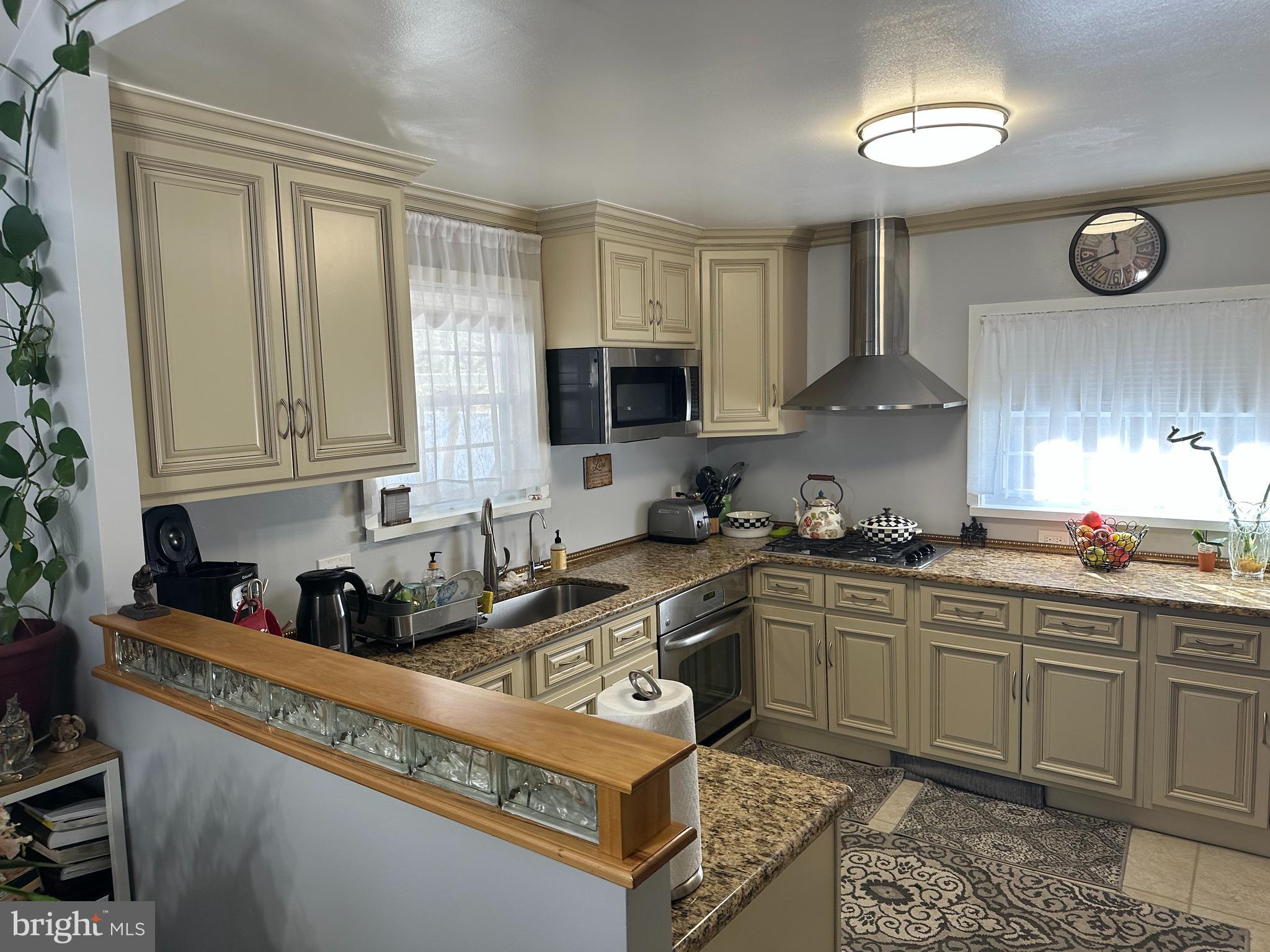 172 Windmill Road Willow Grove, PA 19090 - Photo 18 of 31 Gallery Image 18