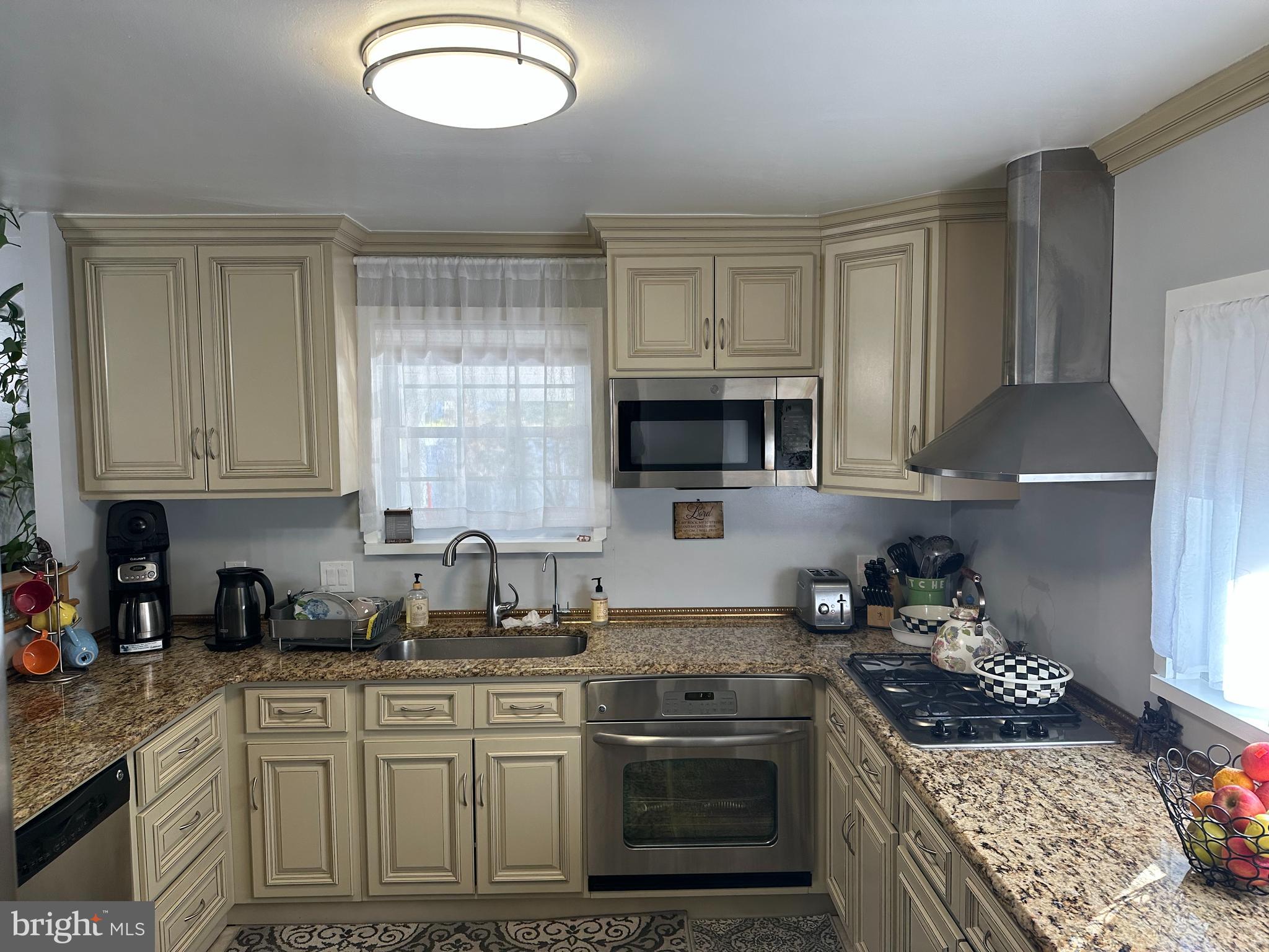 172 Windmill Road Willow Grove, PA 19090 - Photo 19 of 31 Gallery Image 19