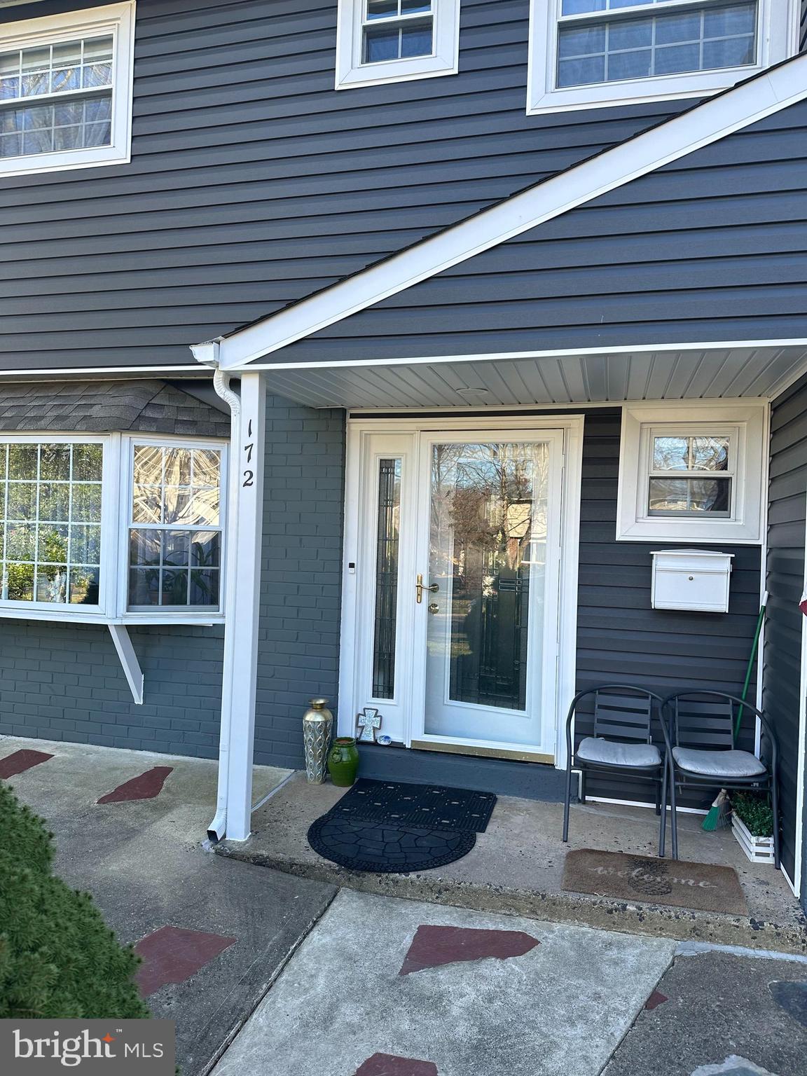 172 Windmill Road Willow Grove, PA 19090 - Photo 4 of 31 Gallery Image 4