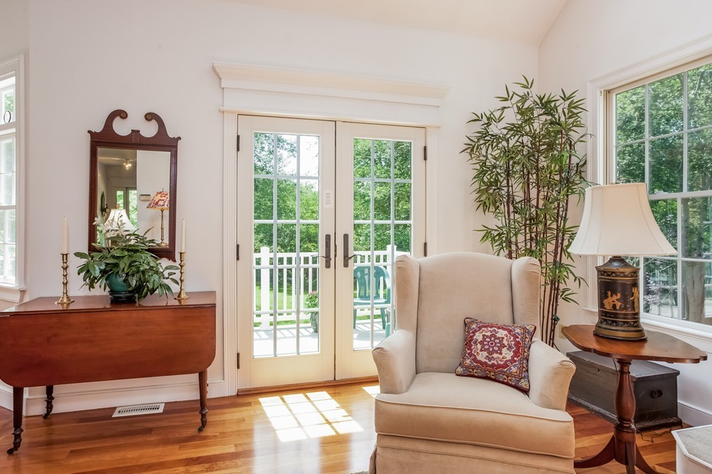 26 R Pine Island Road Mattapoisett, MA 02739 - Photo 8 of 30 Gallery Image 8
