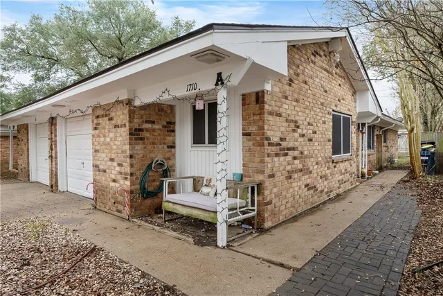 $309,900 | 1710 Lawyer Street, College Station, TX 77840