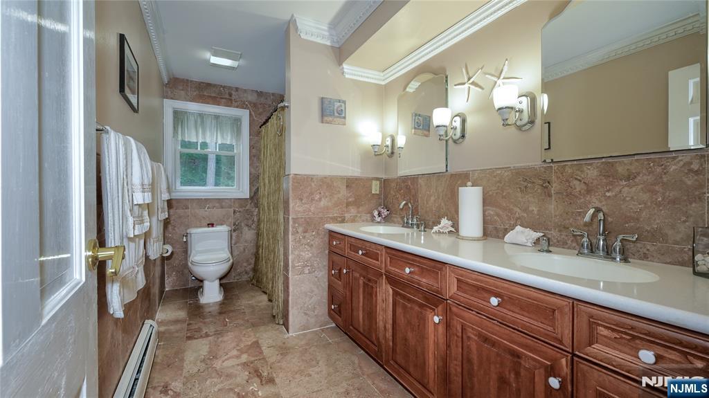 460 Laurel Lane Butler, NJ 07405 - Photo 18 of 32