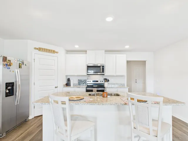 $2,150 | 8775 Clearbrook Drive, Milton, FL 32583