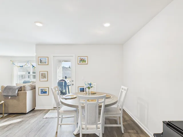 $2,150 | 8775 Clearbrook Drive, Milton, FL 32583