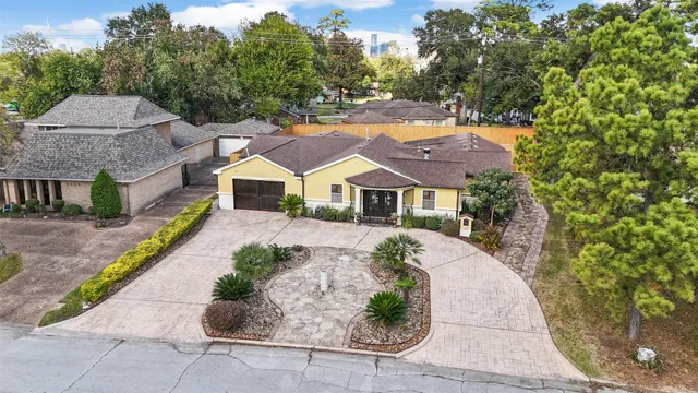 an aerial view of a house having outdoor space