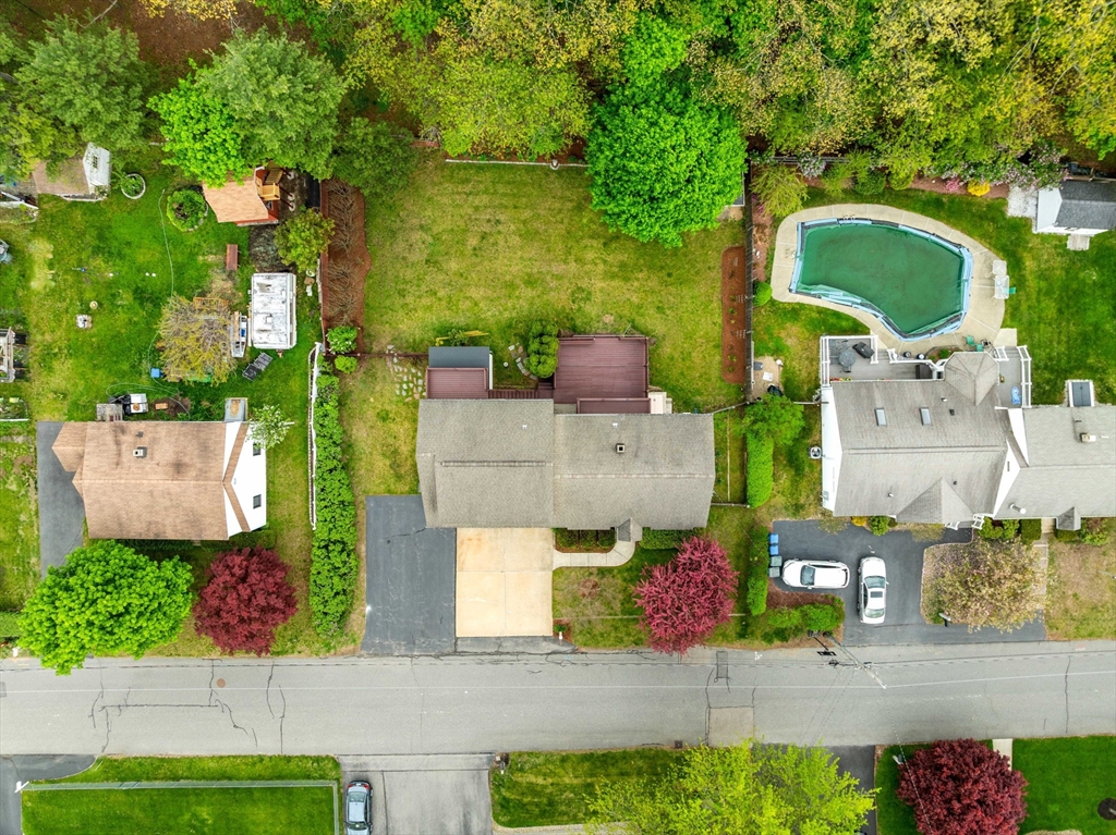 20 Euclid Road Tewksbury, MA 01876 - Photo 4 of 32