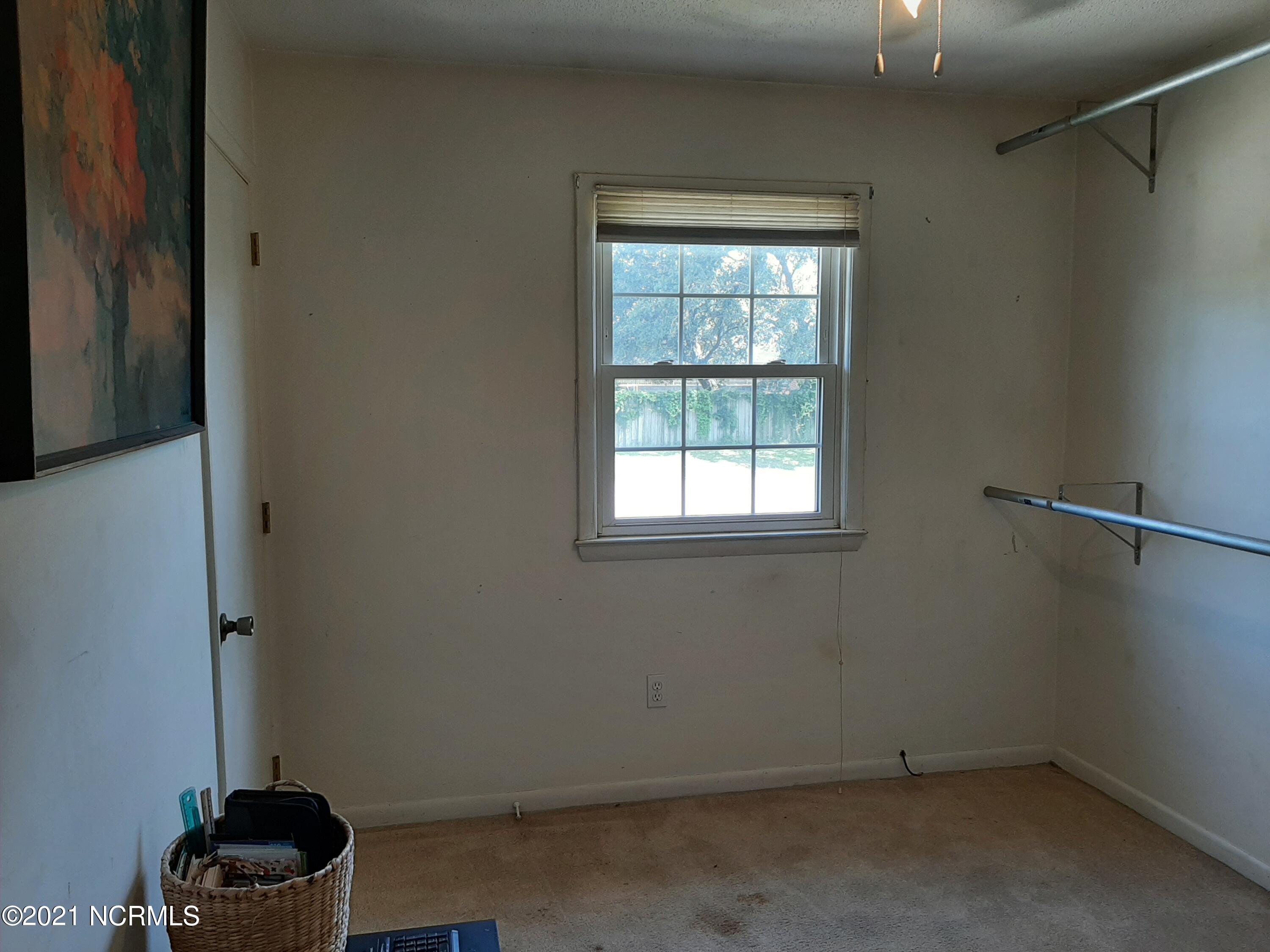 418 Cathay Road Wilmington, NC 28412 - Photo 15 of 29 050