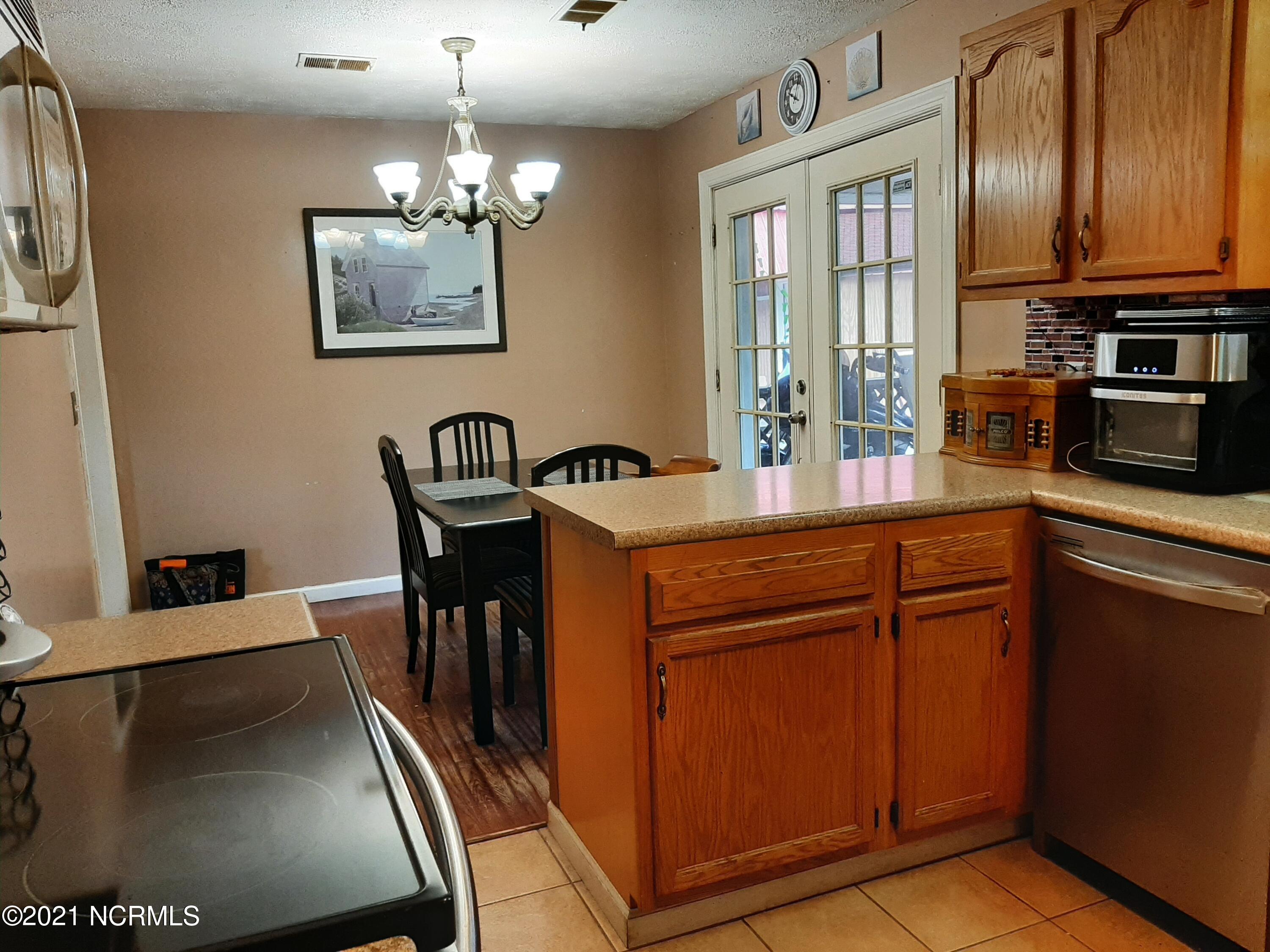 418 Cathay Road Wilmington, NC 28412 - Photo 3 of 29 001