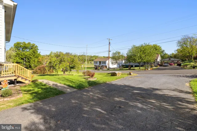 $350,000 | 2425 3rd Street, Middletown, VA 22645