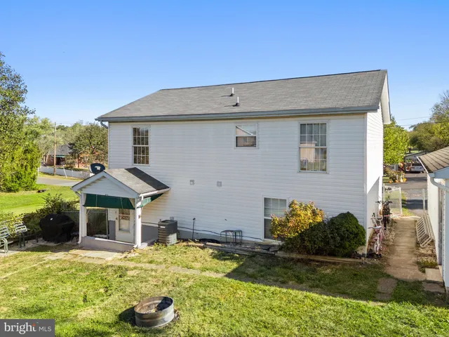 $350,000 | 2425 3rd Street, Middletown, VA 22645