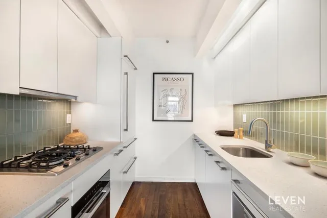 $1,500,000 | 340 East 23rd Street, Unit 11D | Gramercy