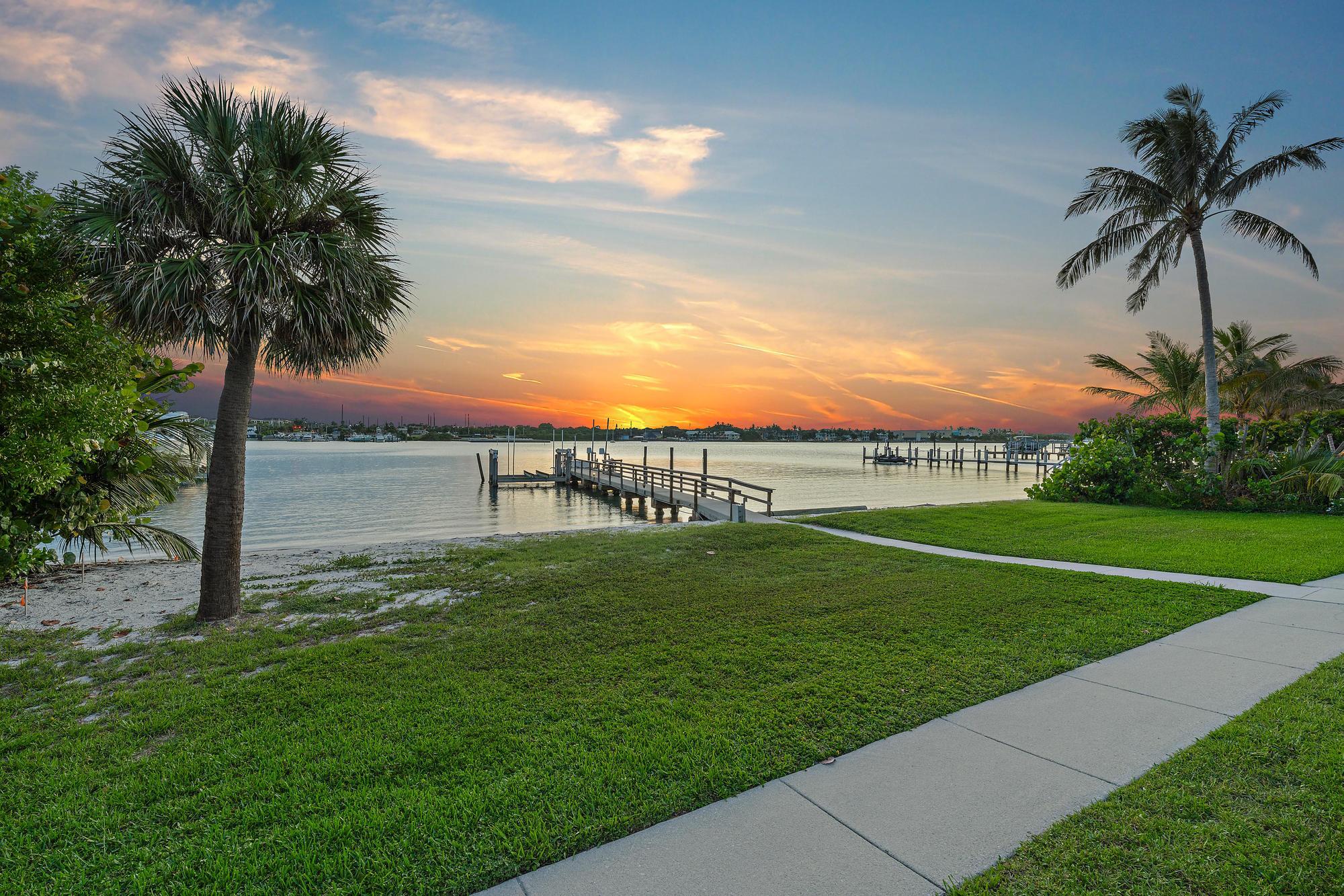 613 South Beach Road Hobe Sound, FL 33455 - Photo 25 of 74 Intracoastal with private dock