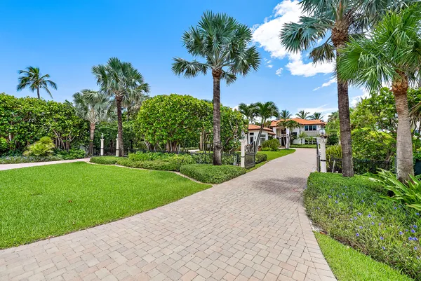 $22,900,000 | 613 South Beach Road, Jupiter, FL 33469