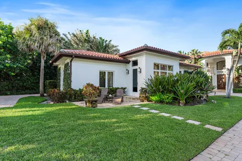 $23,900,000 | 613 South Beach Road, Hobe Sound, FL 33455