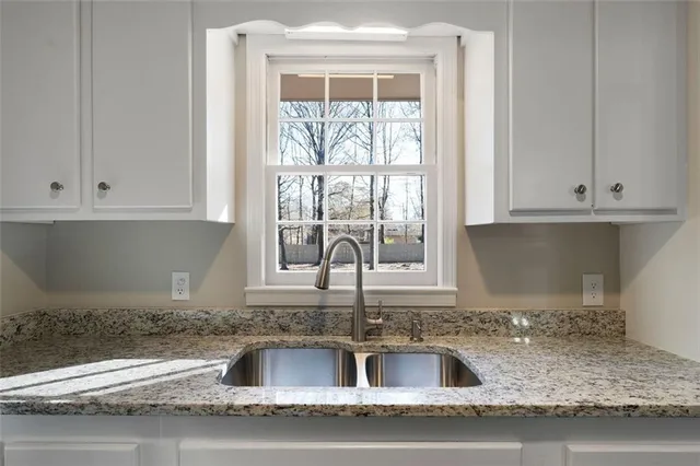 $300,000 | 47 Chickasaw Trail, Cartersville, GA 30120