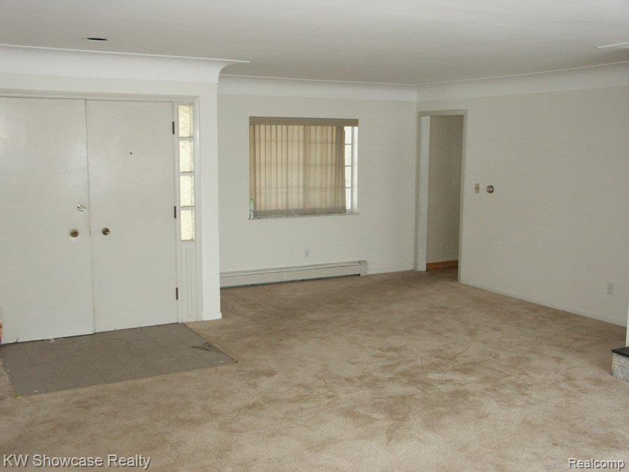 3320 Franklin Road Bloomfield Hills, MI 48302 - Photo 4 of 13 FOYER/DINING