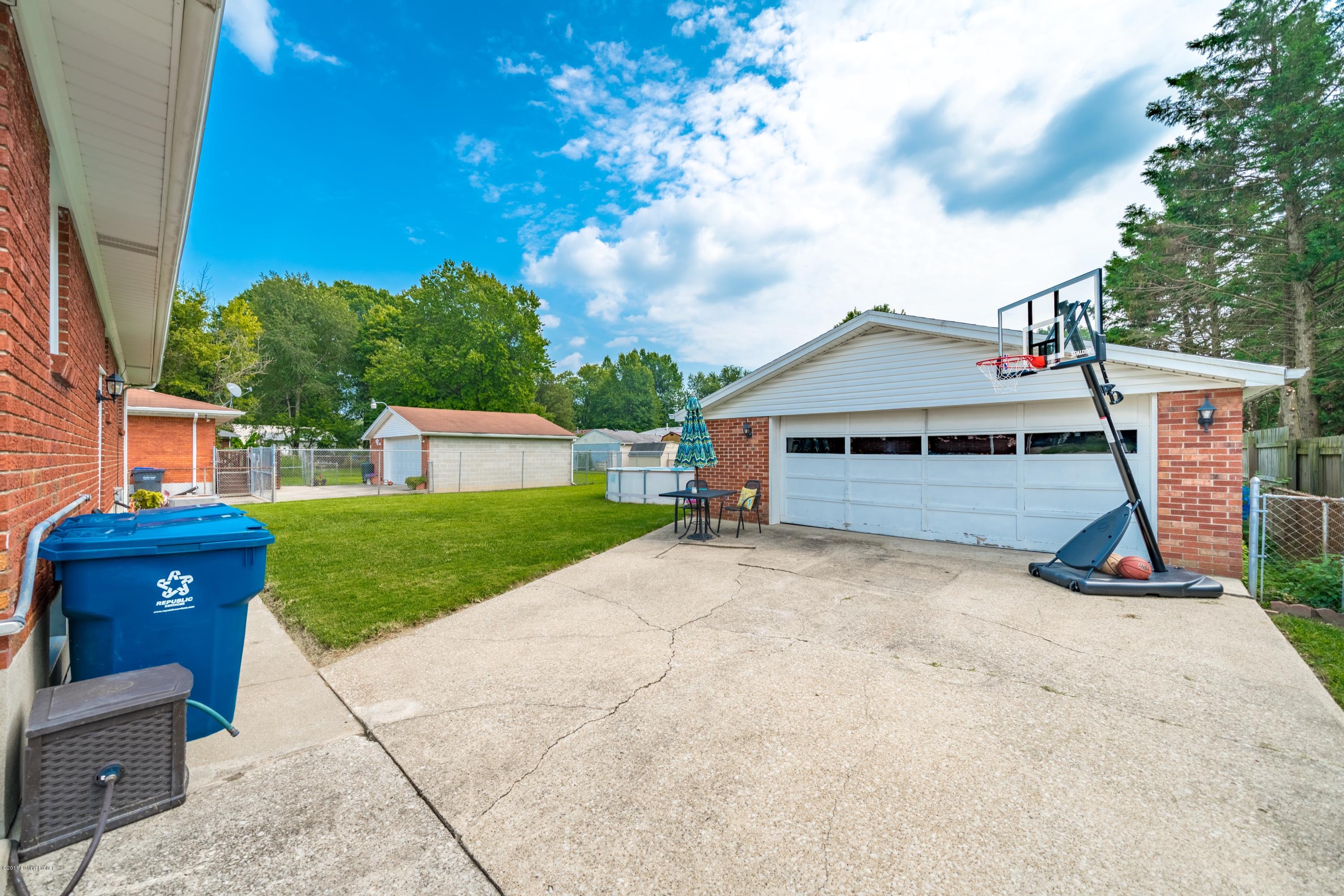 5308 Adkins Road Louisville, KY 40219 - Photo 22 of 29 5308 Adkins Rd 22