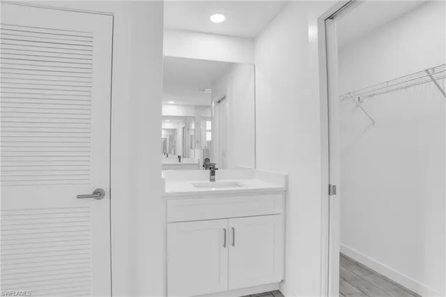 $1,800 | 2812 15th Street Southwest, Lehigh Acres, FL 33976